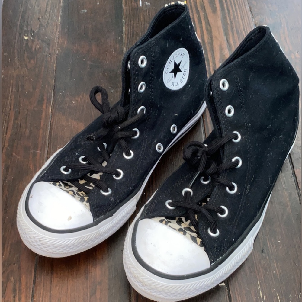 Girls Black/Cheetah print Converse